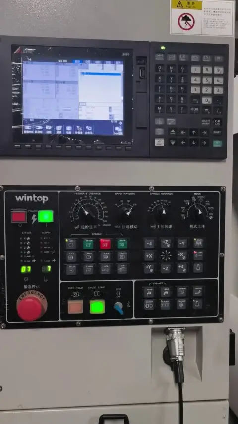 Centro de mecanizado Taiyi Yingtuo MC-500 usado con Mitsubishi M 80 A