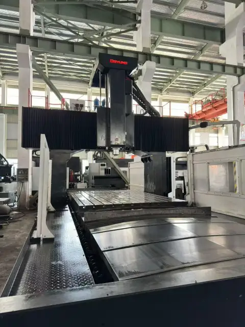 ماكينة تفريز CNC جسرية Deyang GL 4032 Z مستعملة