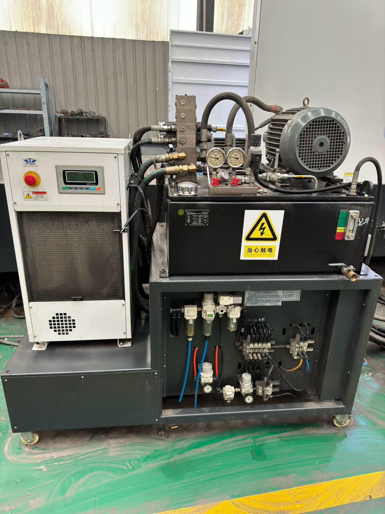 Used Deyang 6547 Gantry Machining Center with FANUC 0i-MF Plus photo 4