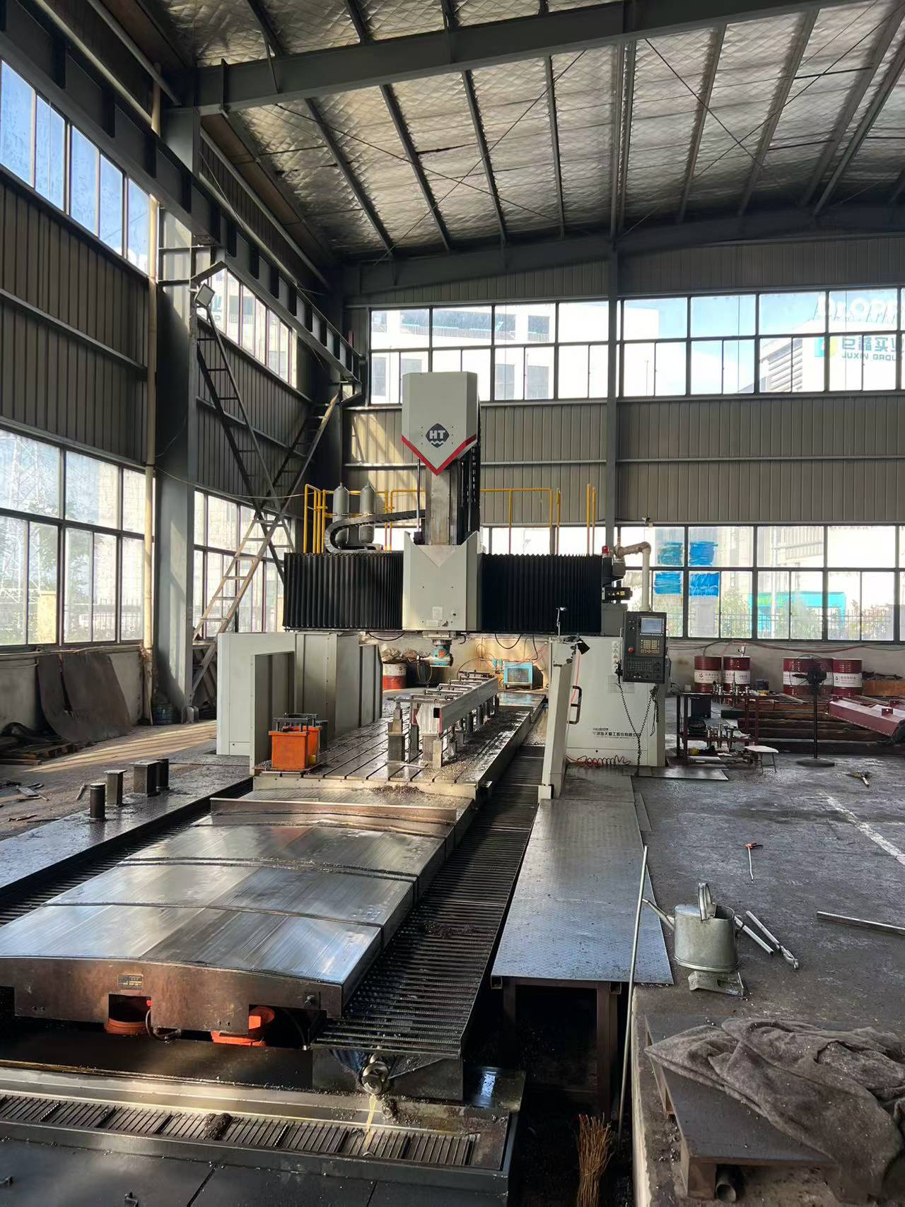 Haitian 6028 Gantry Machining Center photo 2