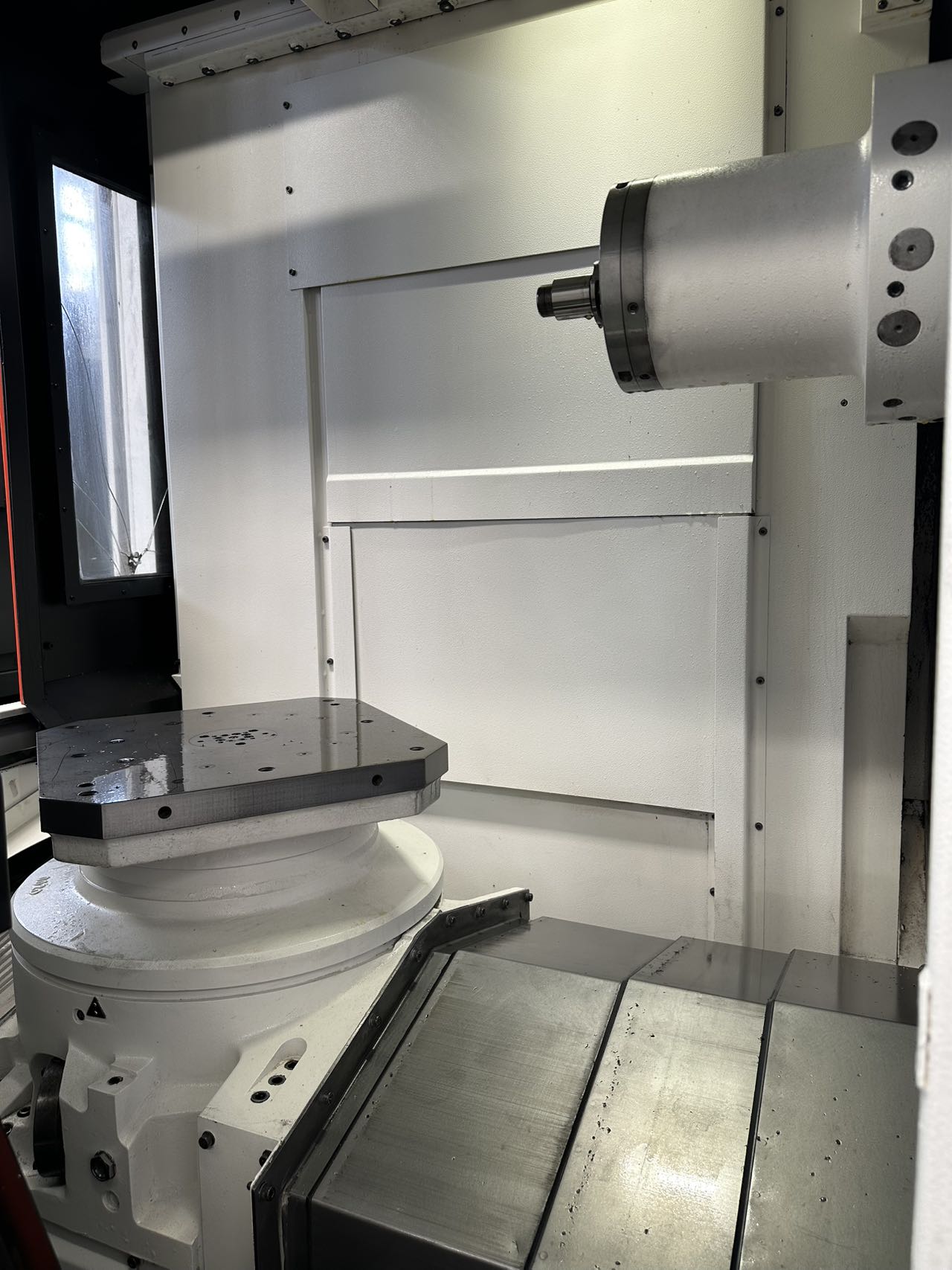 Used Mazak HCN 5000 IIIL Single-Station Horizontal Machining Center photo 6