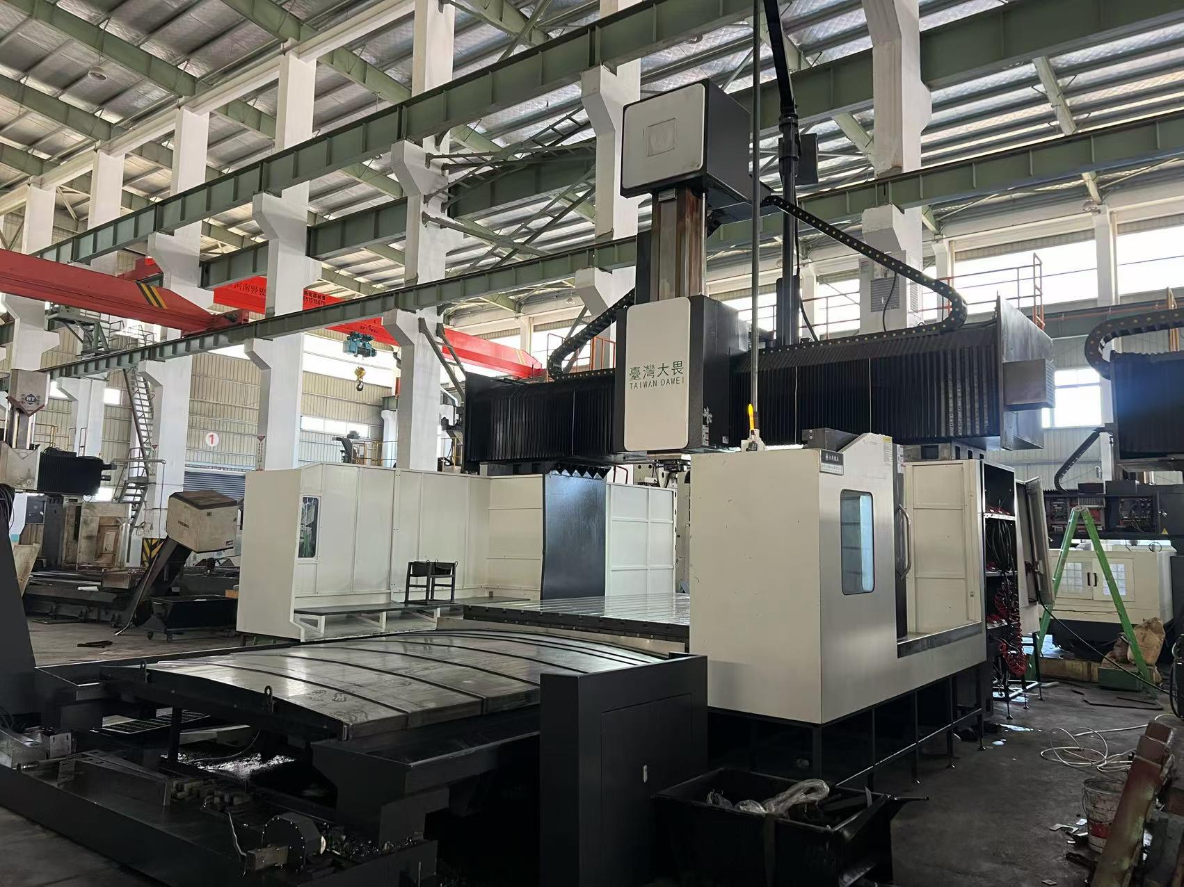 Taiwan Dawei 4043 CNC Gantry Milling Machine with Siemens 828 photo 1