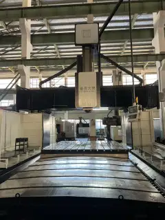 Taiwan Dawei 4043 CNC Gantry Milling Machine with Siemens 828 photo 2
