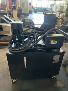 Taiwan Dawei 4043 CNC Gantry Milling Machine with Siemens 828 photo 7