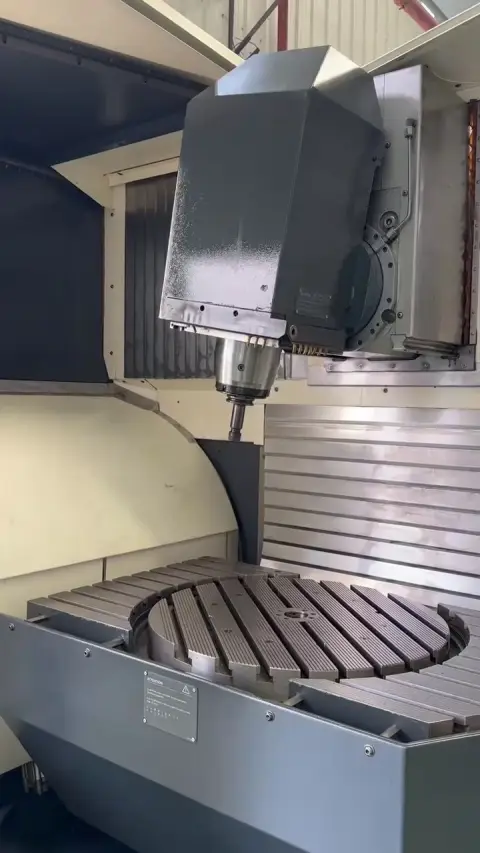 Centro de Mecanizado de 5 Ejes DMG MORI 60 monoBLOOK Usado