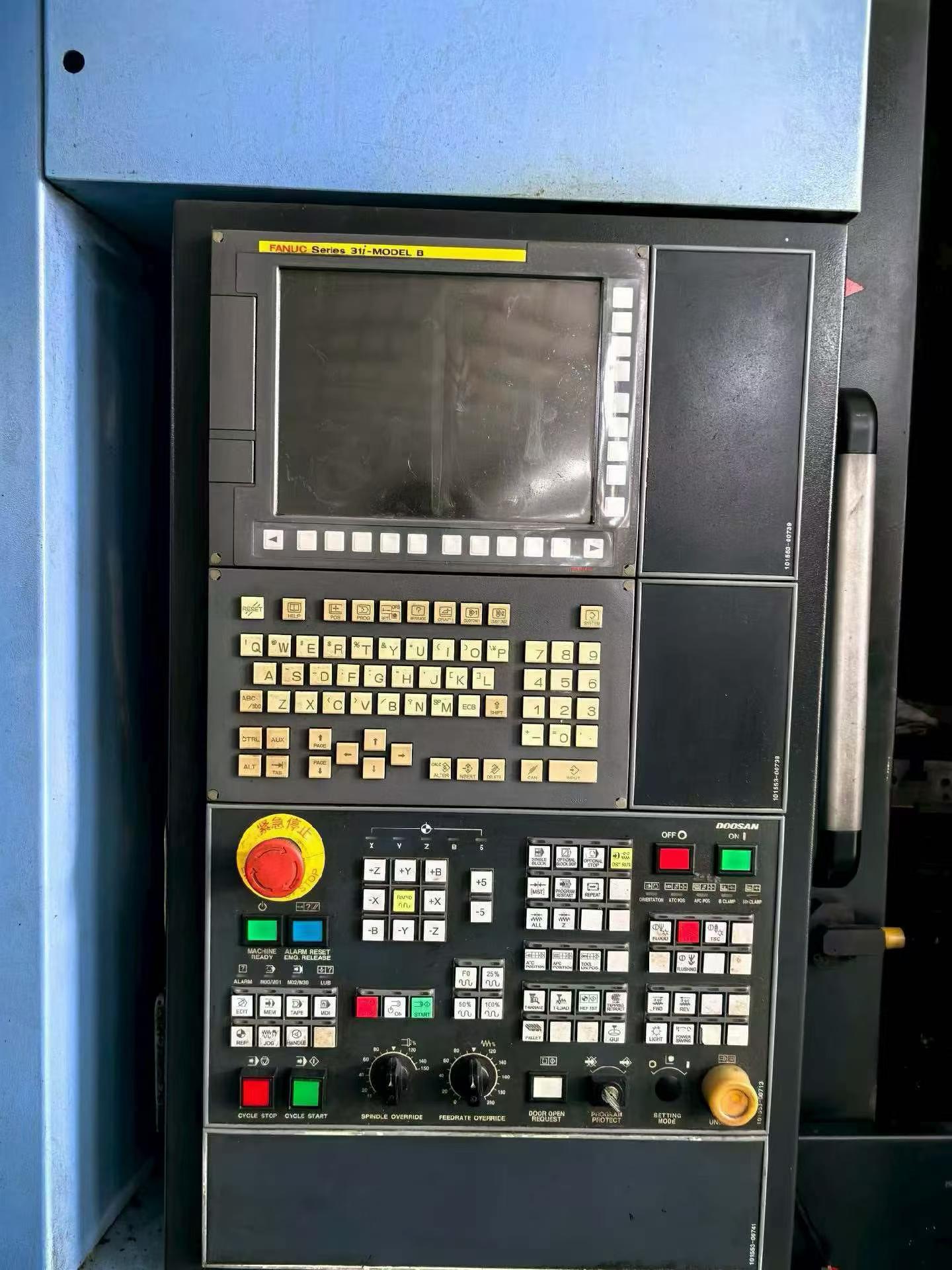 Used Doosan NHM 6300 Heavy-Duty Horizontal Machining Center photo 4