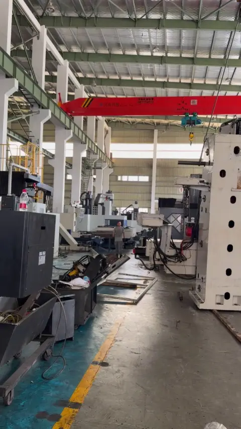 ماكينة تجويف CNC مستعملة من Korean Precision 100
