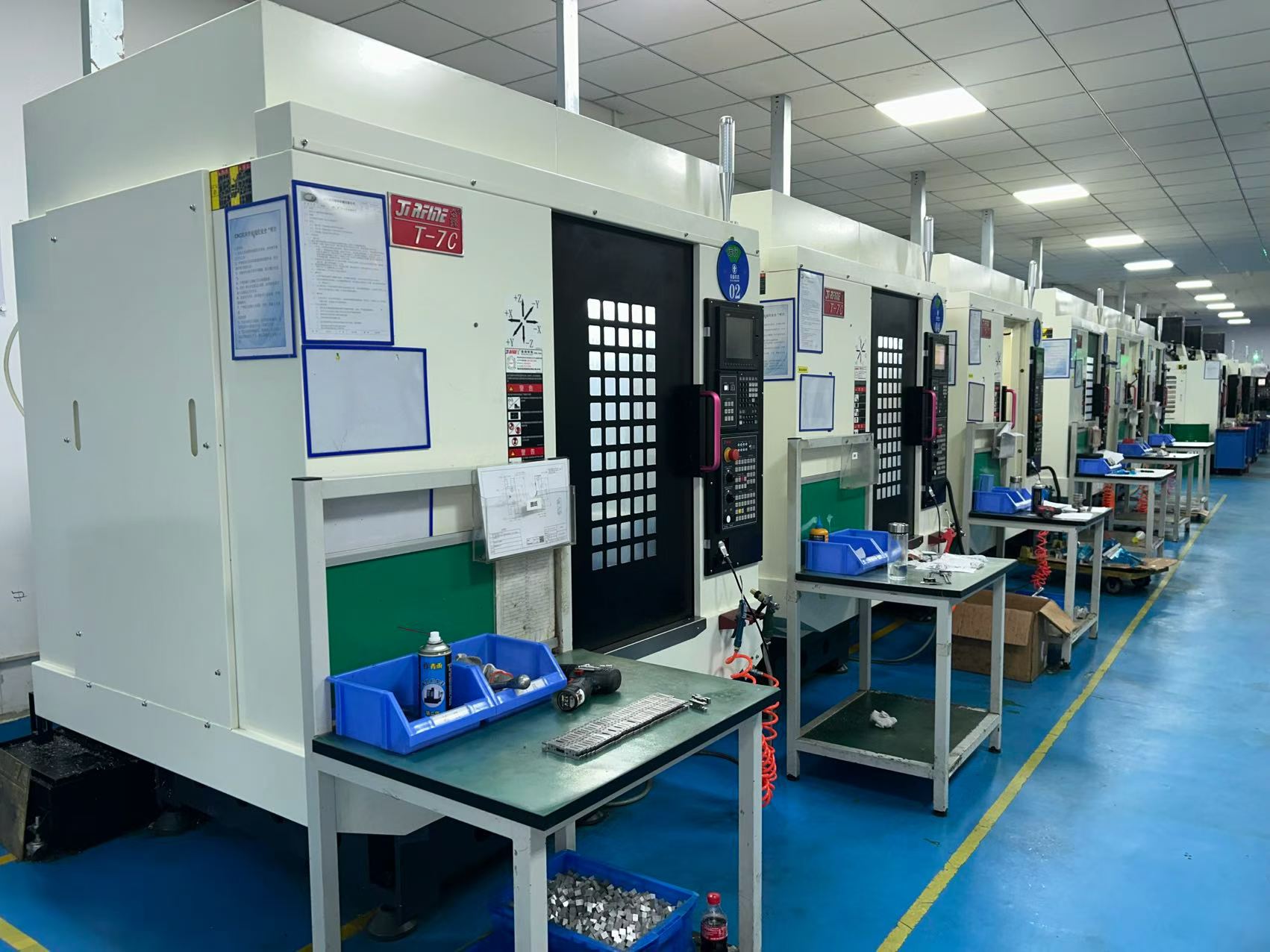Used Qiaofeng T-7 C Vertical Machining Center with Mitsubishi M 80 Control – 12 Units Available photo 2