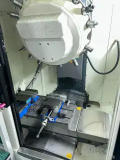 Used Qiaofeng T-7 C Vertical Machining Center with Mitsubishi M 80 Control – 12 Units Available photo 5