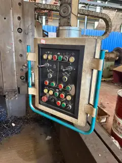 Used Qiqihar No.2 2.5 m Double-Column Heavy-Duty Vertical Lathe photo 4