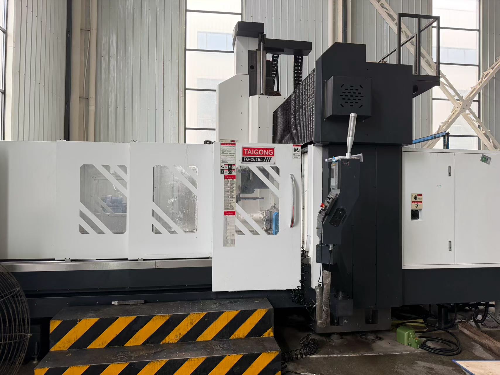 Used Taigong 2016 CNC Gantry Machining Center photo 1