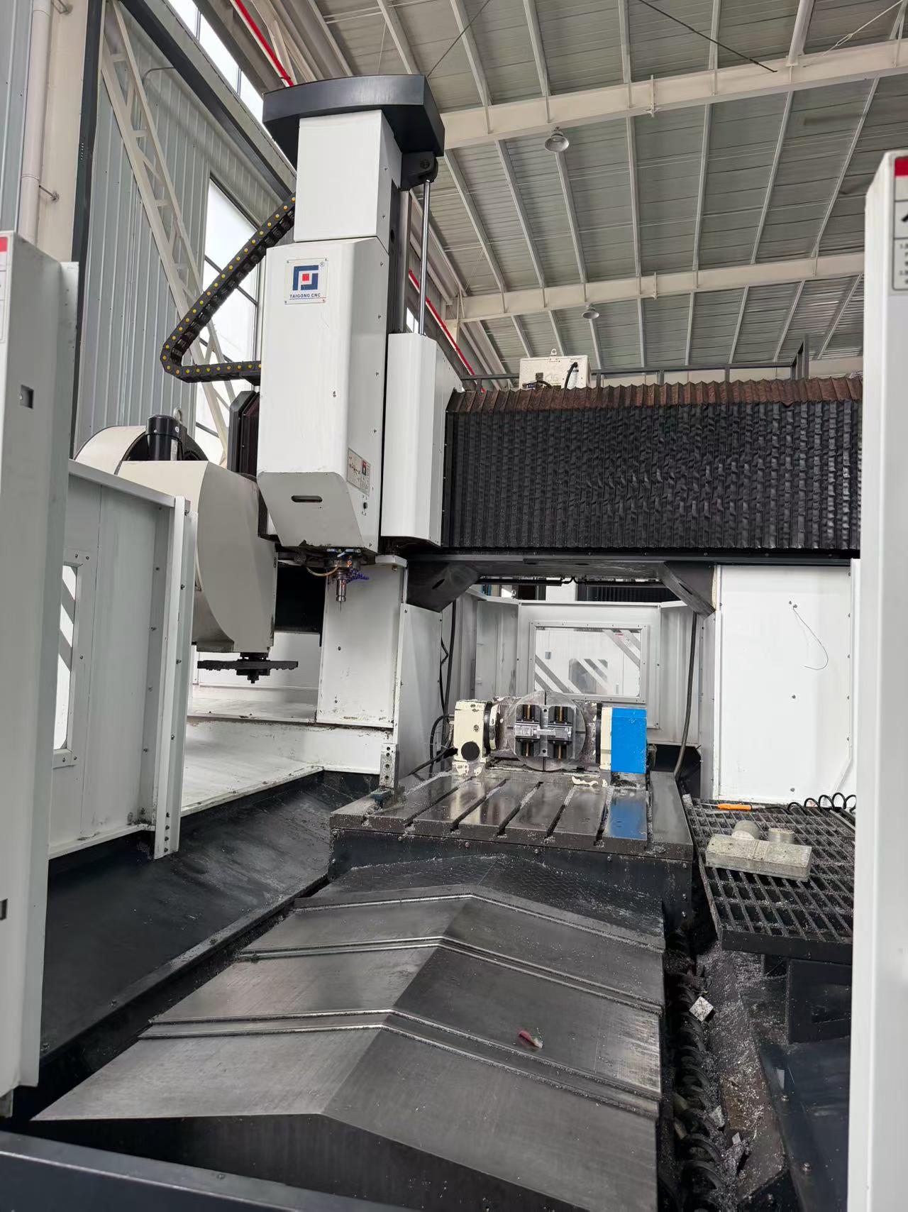 Used Taigong 2016 CNC Gantry Machining Center photo 4
