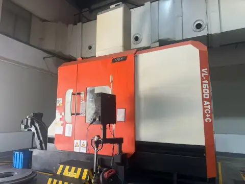 Б/у токарно-фрезерный обрабатывающий центр YouXin 1600 с ЧПУ