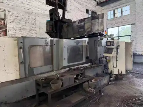 Fresadora CNC de pórtico 2720 con control Mitsubishi M 70 A