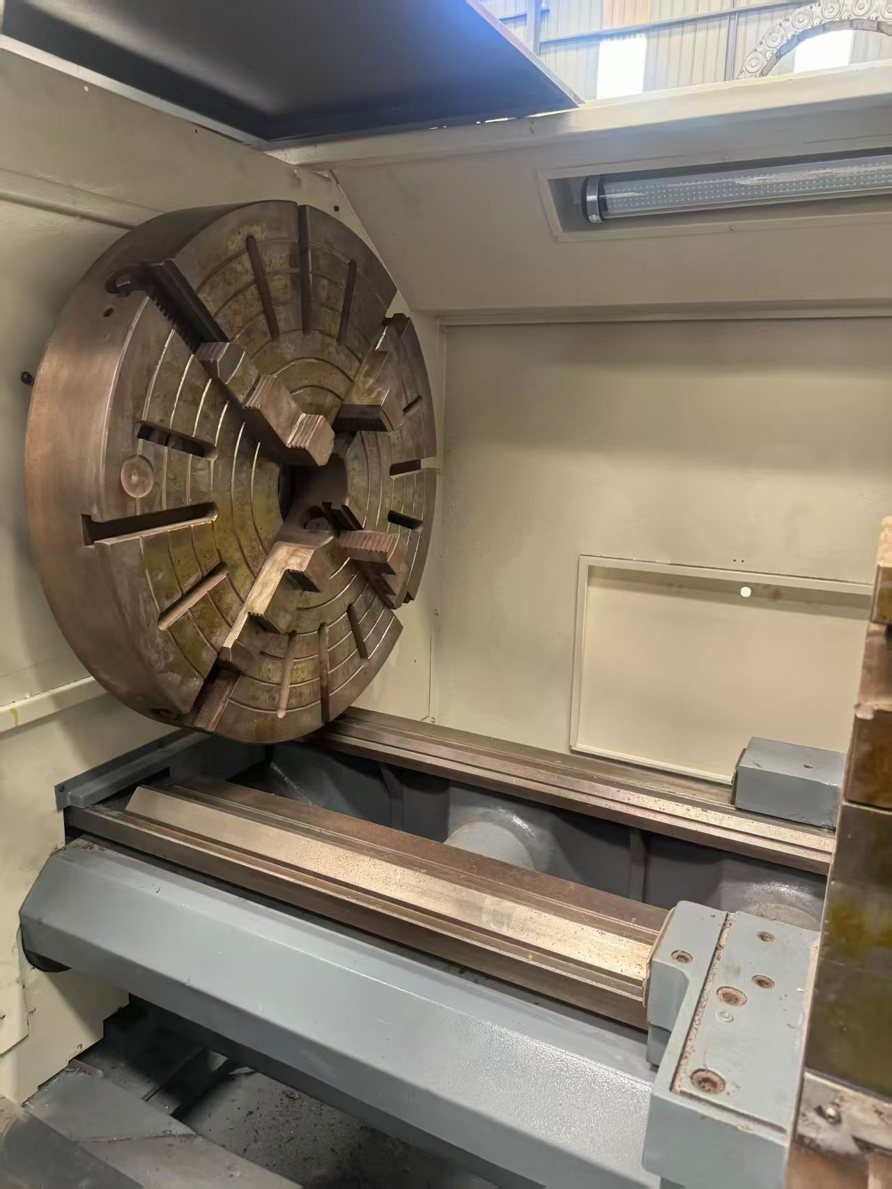 6193 CNC Lathe with FANUC Control System photo 4