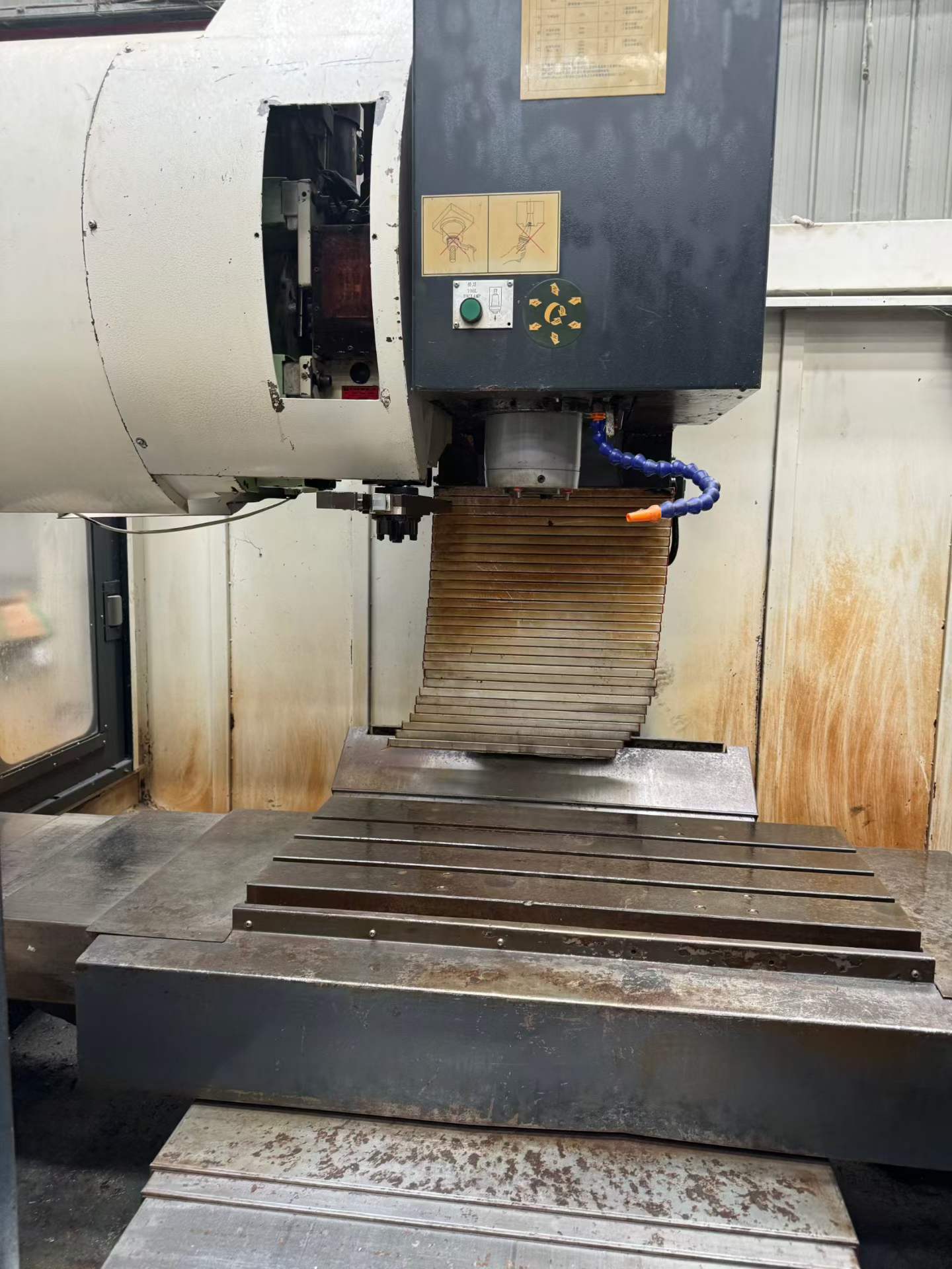 Used Fair Friend 850 Machining Center with FANUC Control photo 3