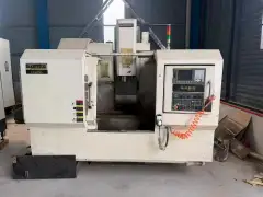 Used Gamma 850 Machining Center with FANUC MD photo 1