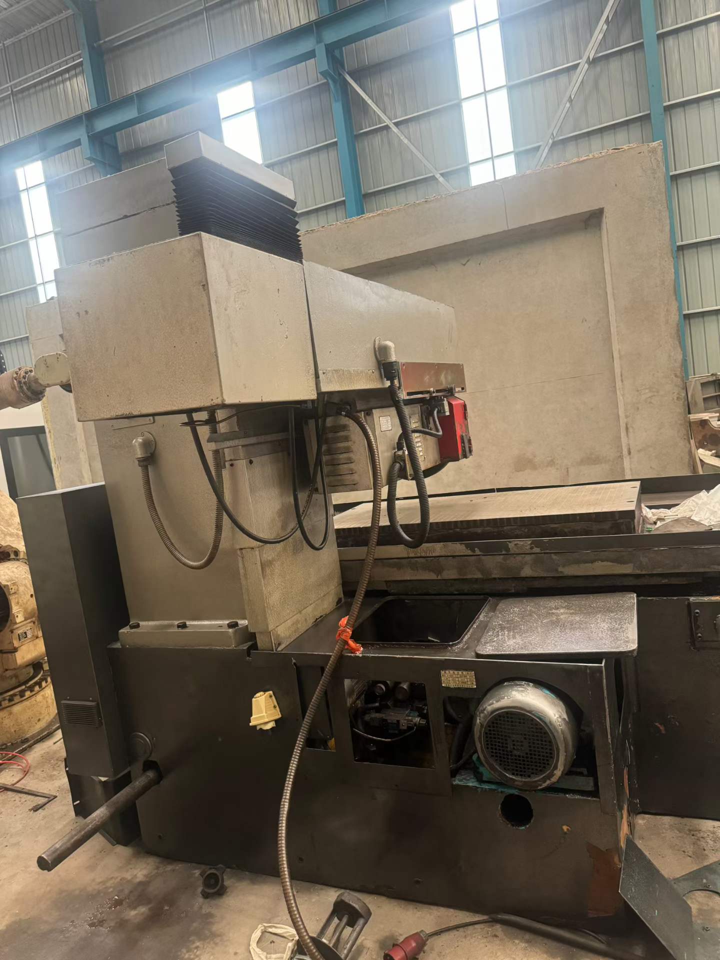 Guibei 7163 Grinding Machine photo 3