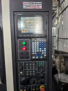 High-Quality Used 650 Machining Center with Three Linear Guideways and Mitsubishi Control photo 2