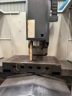Used 1160 CNC Milling Machine with Fanuc MD Control photo 3