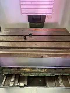 Used 750 Machining Center with 900 x 500 Worktable photo 4