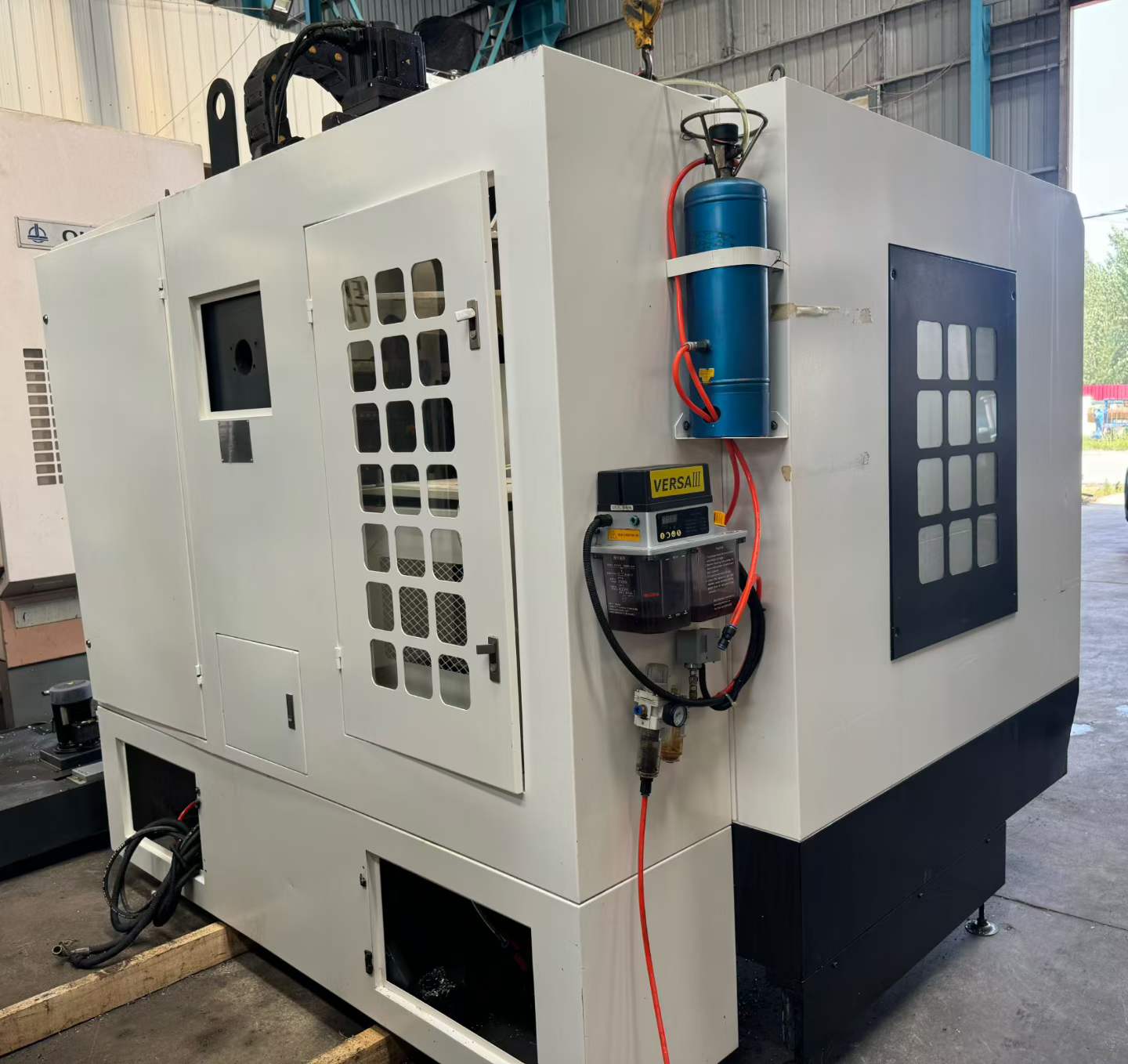 Used Baojia 850 Machining Center with Mitsubishi M 70 photo 4