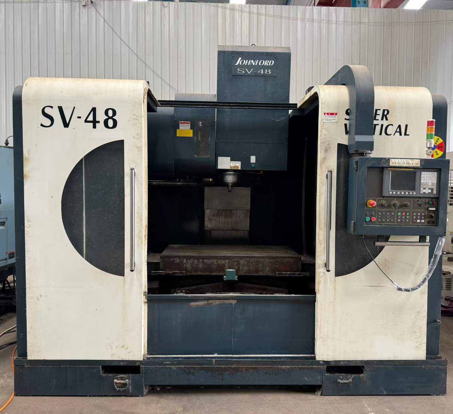 Used Chiou Fu 1270 Machining Center photo 1
