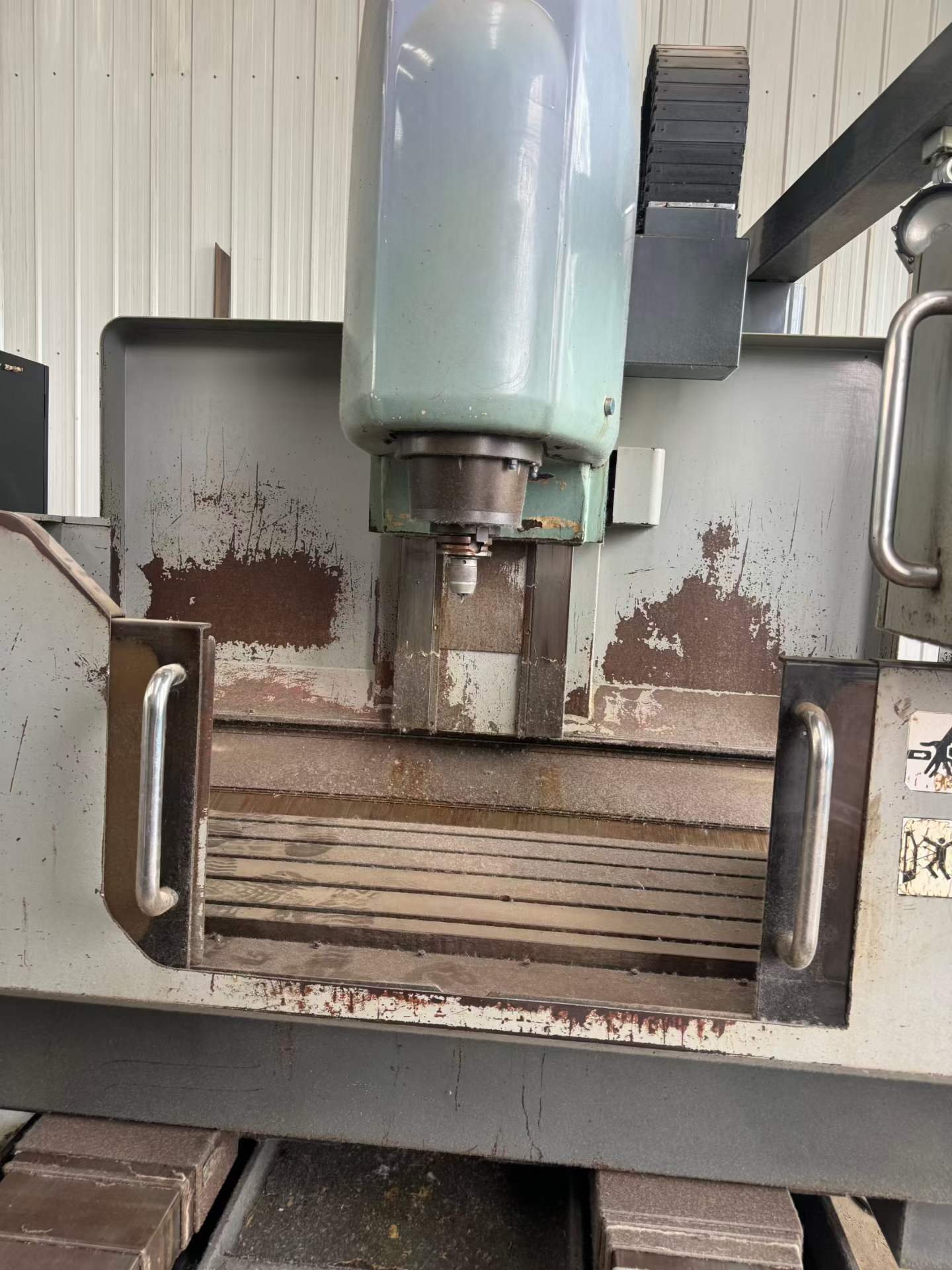 Used CNC Milling Machine photo 3