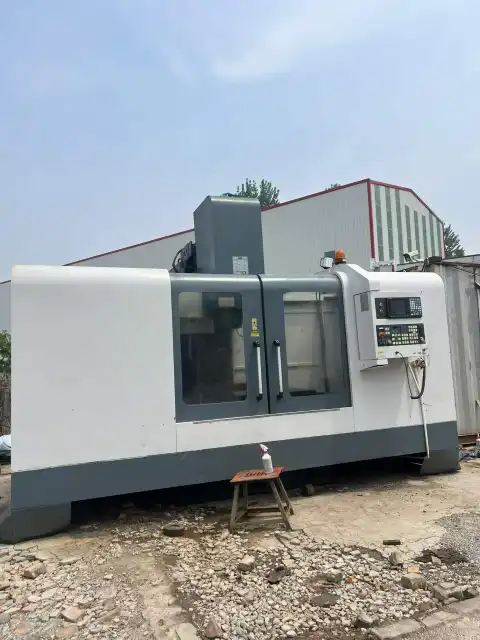 Centro de Mecanizado Fair Friend 715 Usado con Control Mitsubishi