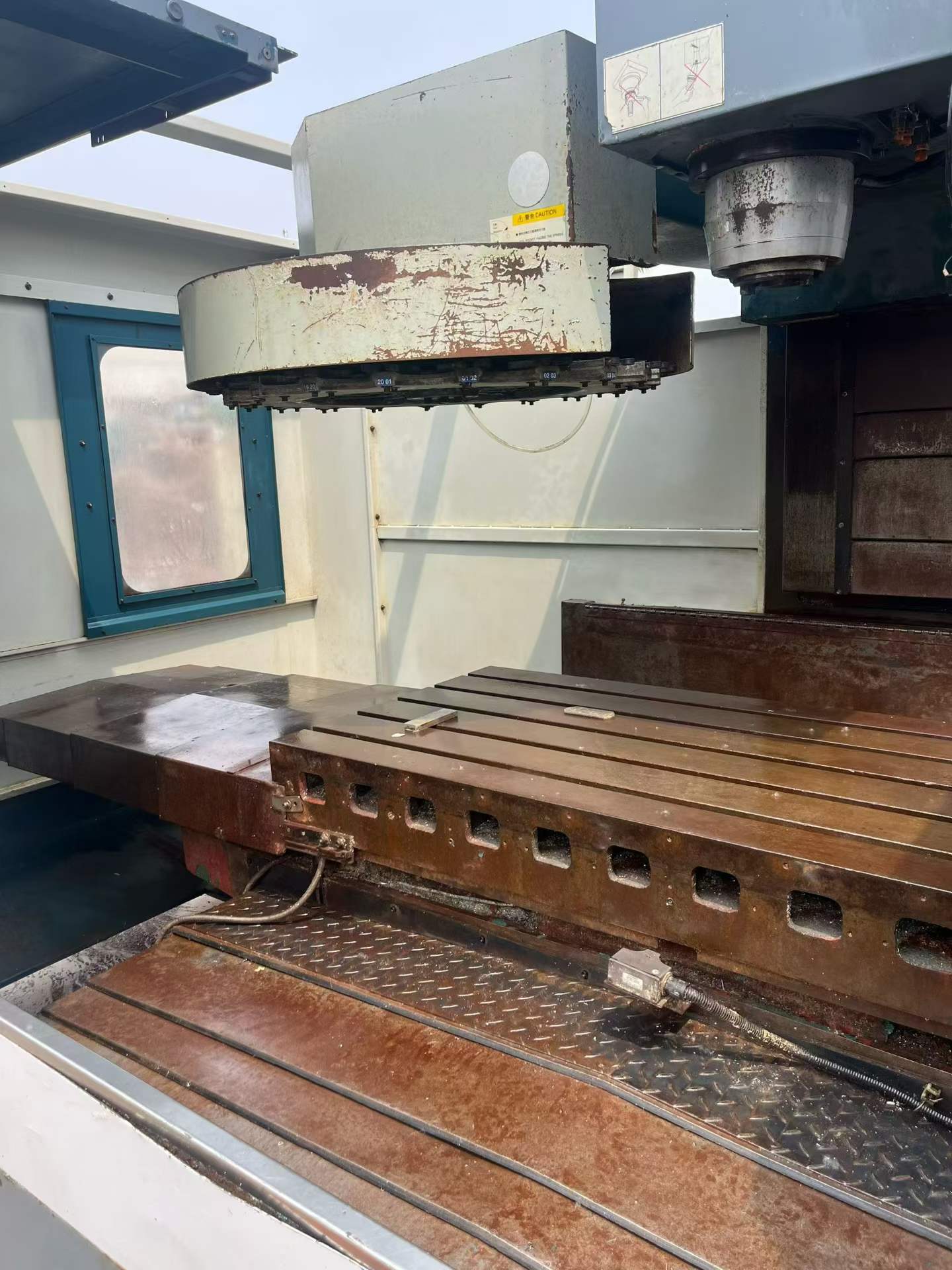 Used Fair Friend 715 Machining Center with Mitsubishi Control photo 3