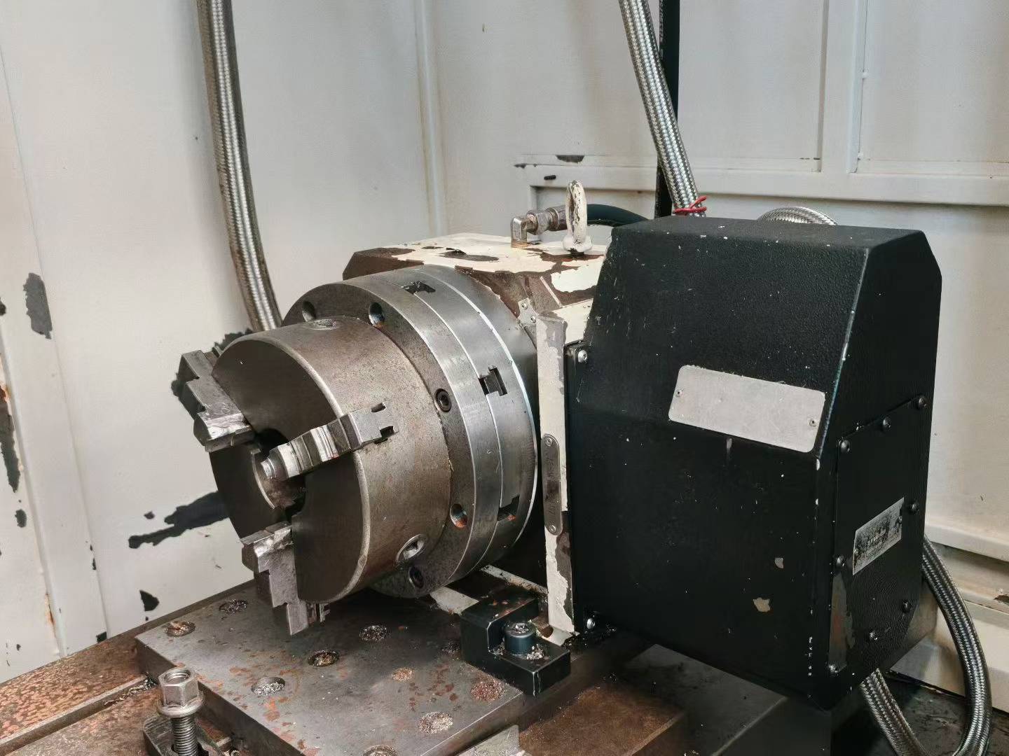 Used Jingyuan 850 Machining Center with FANUC 0i-MF photo 3