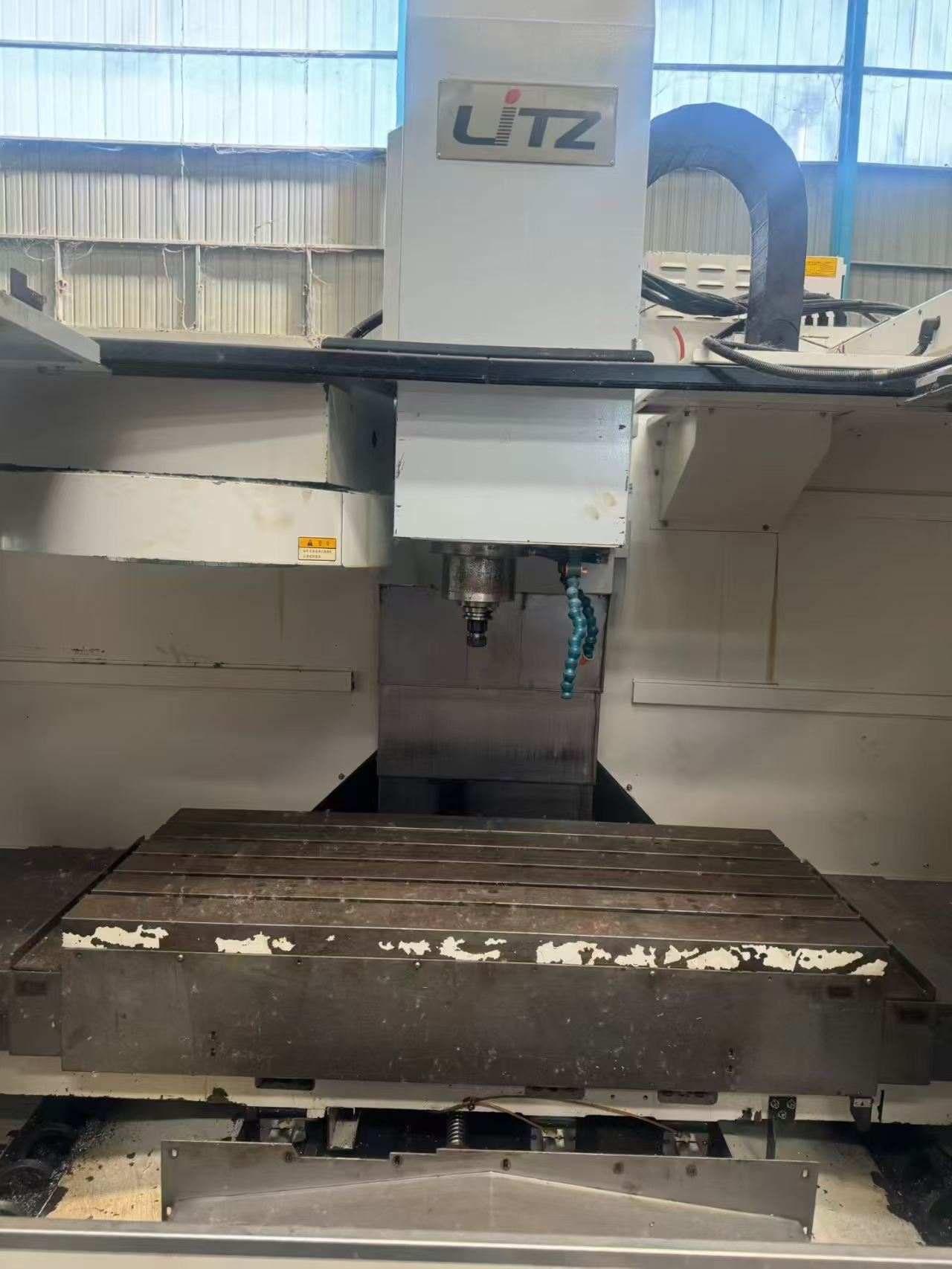 Used Leadwell 1400 Machining Center, Three Linear Guideways photo 3