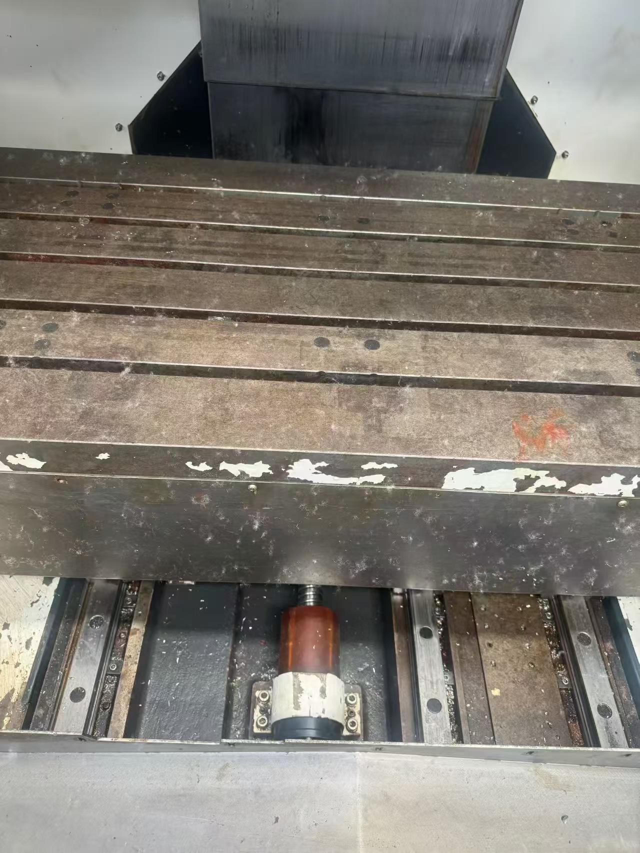 Used Leadwell 1400 Machining Center, Three Linear Guideways photo 4
