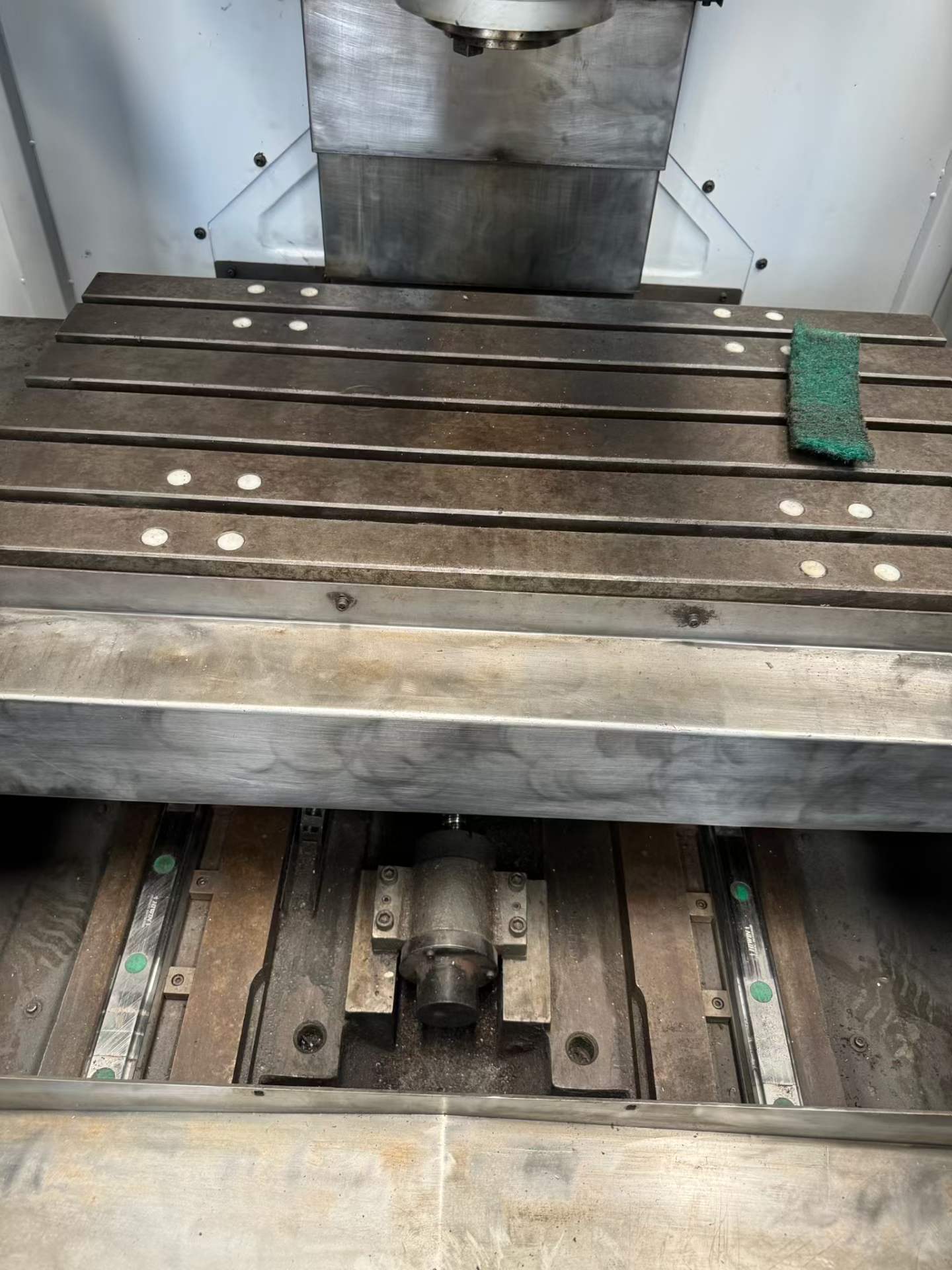Used Machining Center photo 4