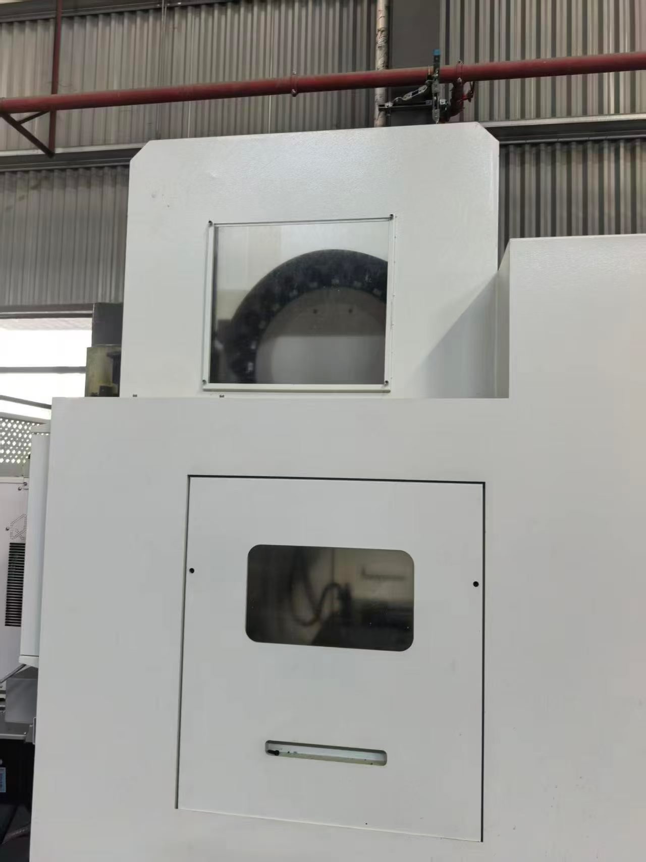 Used Machining Center photo 4
