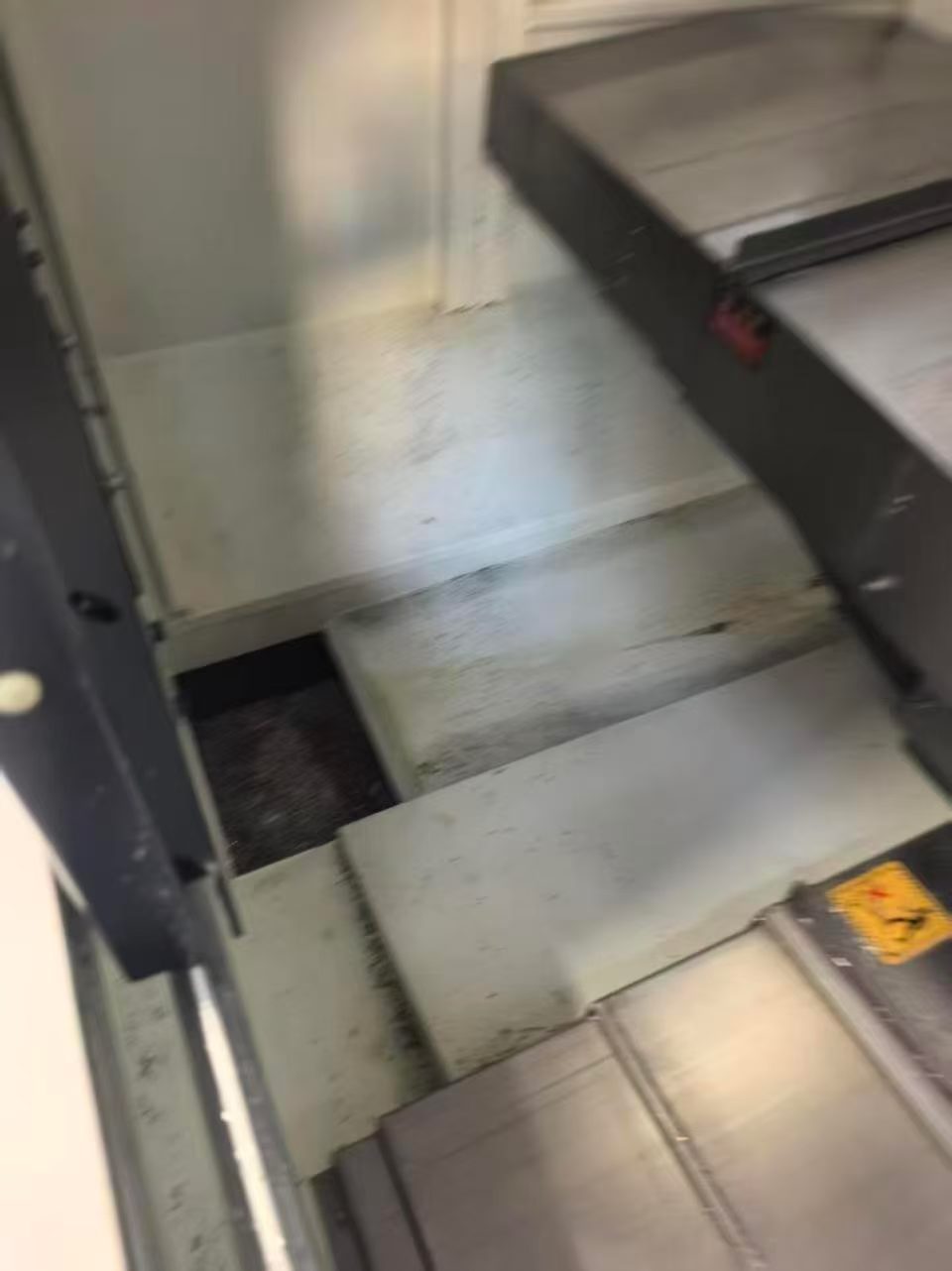 Used Machining Center photo 5