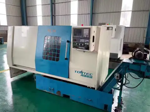 مخرطة CNC نانتونغ SL 50 ذات السرير المائل مع نظام تحكم فانوك