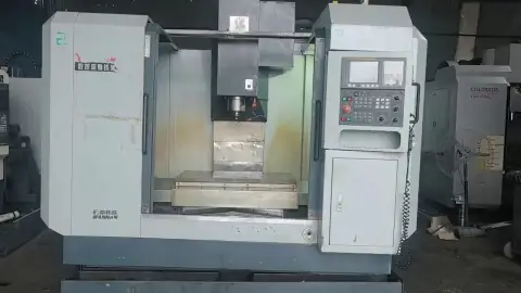 Fresadora CNC Wannan 855 usada con control FANUC MD