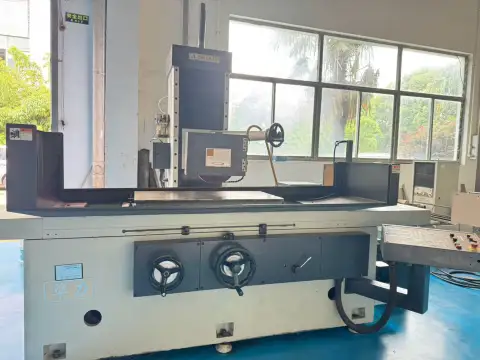 Rectificadora plana automática de tres ejes JL-5010 ATD usada fabricada en Taiwán