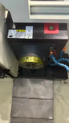 Nearly New Qiaofeng V-11 Vertical Machining Center photo 3
