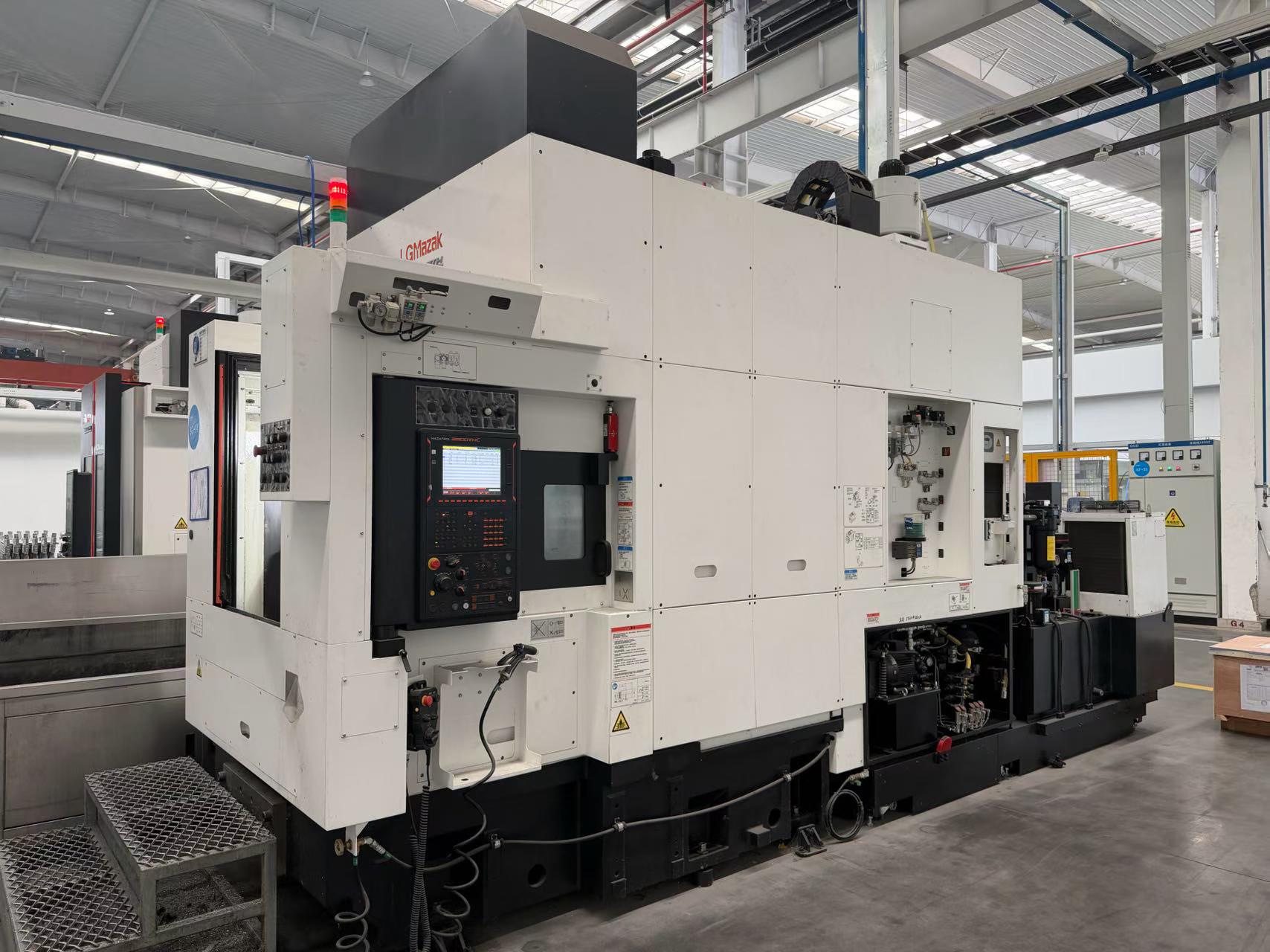 Two Used Mazak FF 5000/40 L Horizontal Machining Centers photo 2