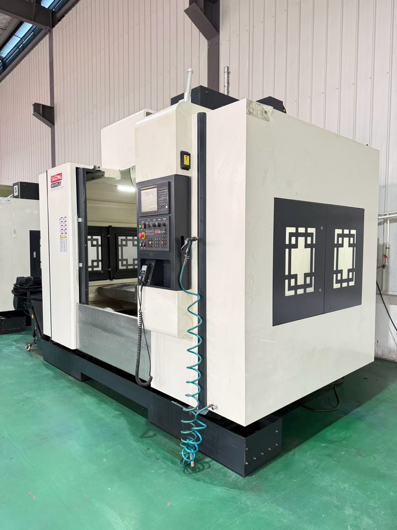 Used 2023 Taigong V 1375 Heavy-Duty Vertical Machining Center with Fanuc MF Plus photo 3