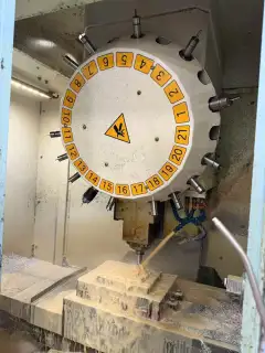Used CHECK TEAM TV-800 Drilling and Tapping Center with Fanuc MF Plus for Sale photo 4