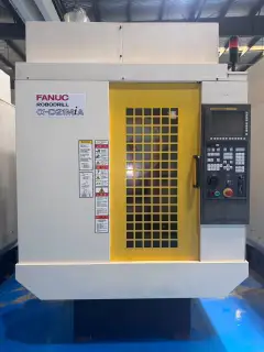 Used Fanuc D 21 MiA Drilling and Tapping Center photo 2