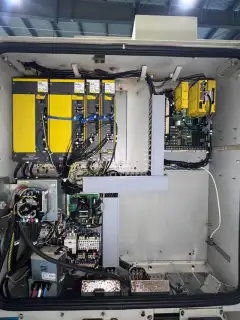Used Fanuc D 21 MiA Drilling and Tapping Center with Fanuc 31 i-B Control photo 8