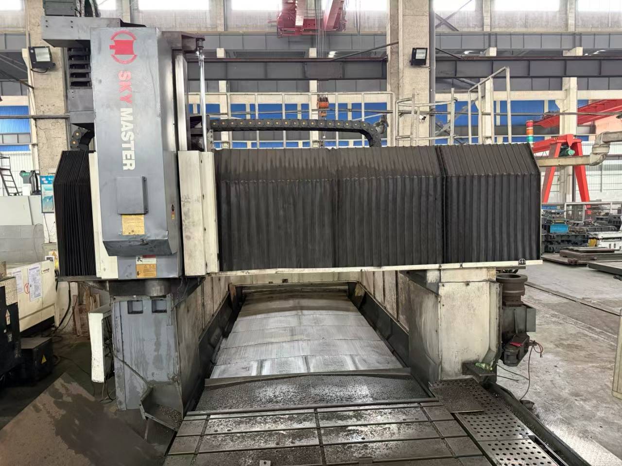 Used Ningbo Tianrui 4225 Gantry Planer Milling Machine with Fanuc Control photo 3