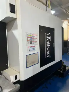 Used Taiqun T-V 856 Vertical Machining Center with Fanuc 0i-MF photo 3