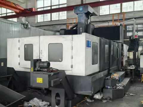 Kullanılmış Tayvan Da Wei 2520 Gantry Freze Makinesi, FANUC MF Plus Kontrollü