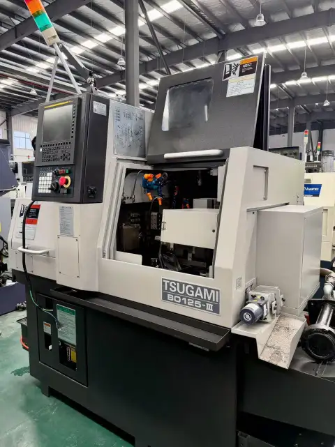 Torno CNC de tipo suizo Tsugami B 0125 III usado con control FANUC 0i-TF Plus (2023)