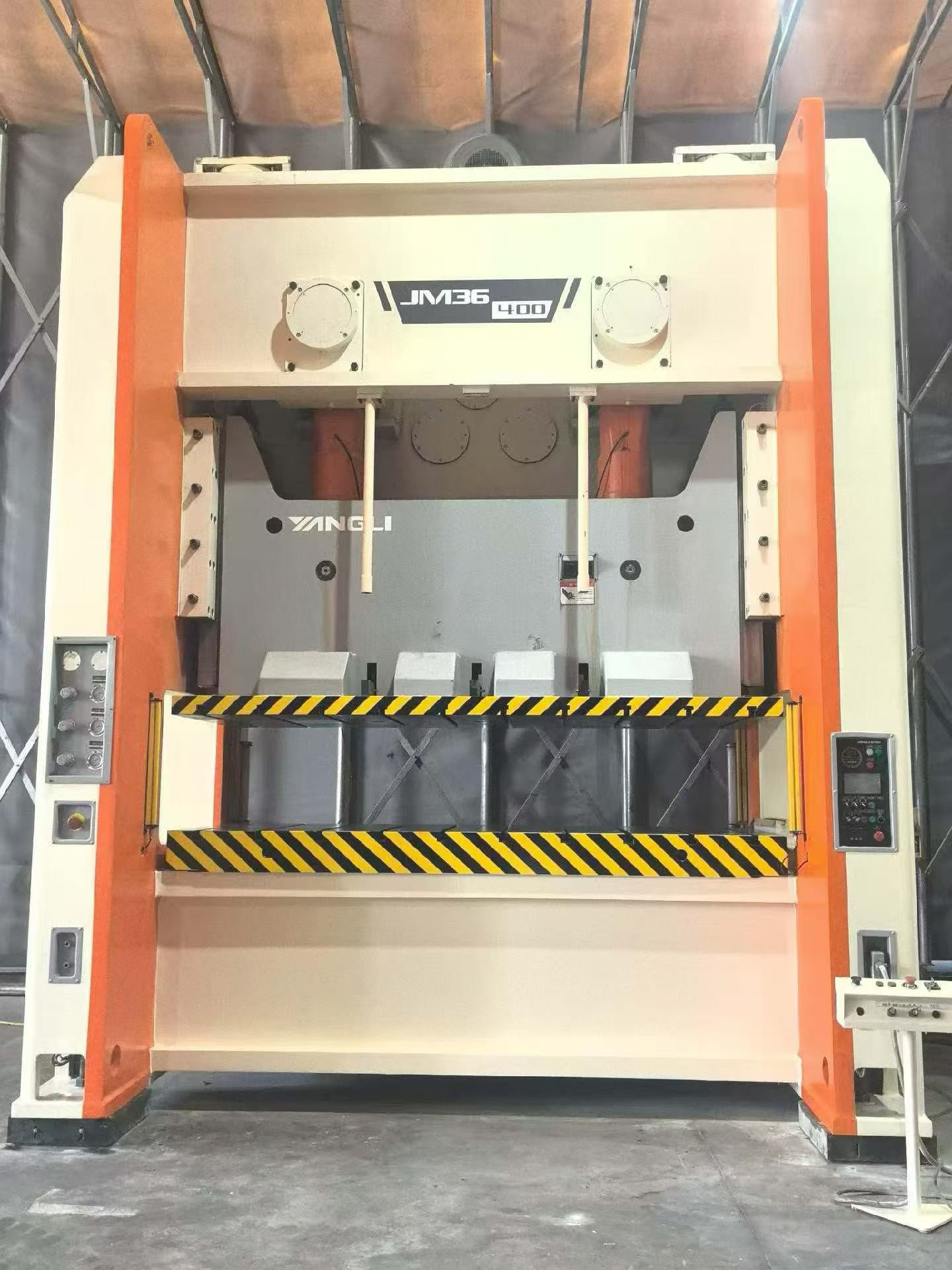 Yangli 400 T Double-Axis Gantry Punch Press